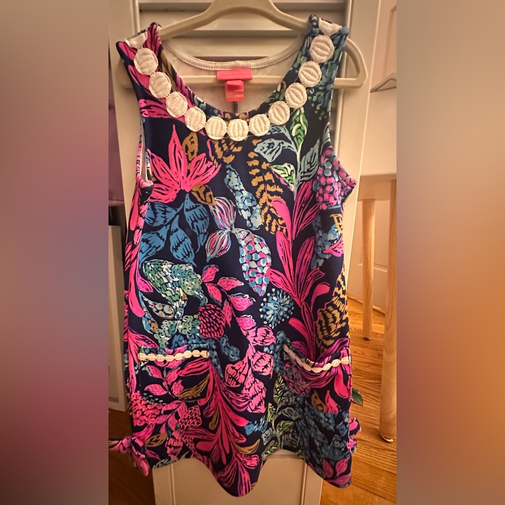 Little girls lily pulitzer dress, worn once! Great condition!